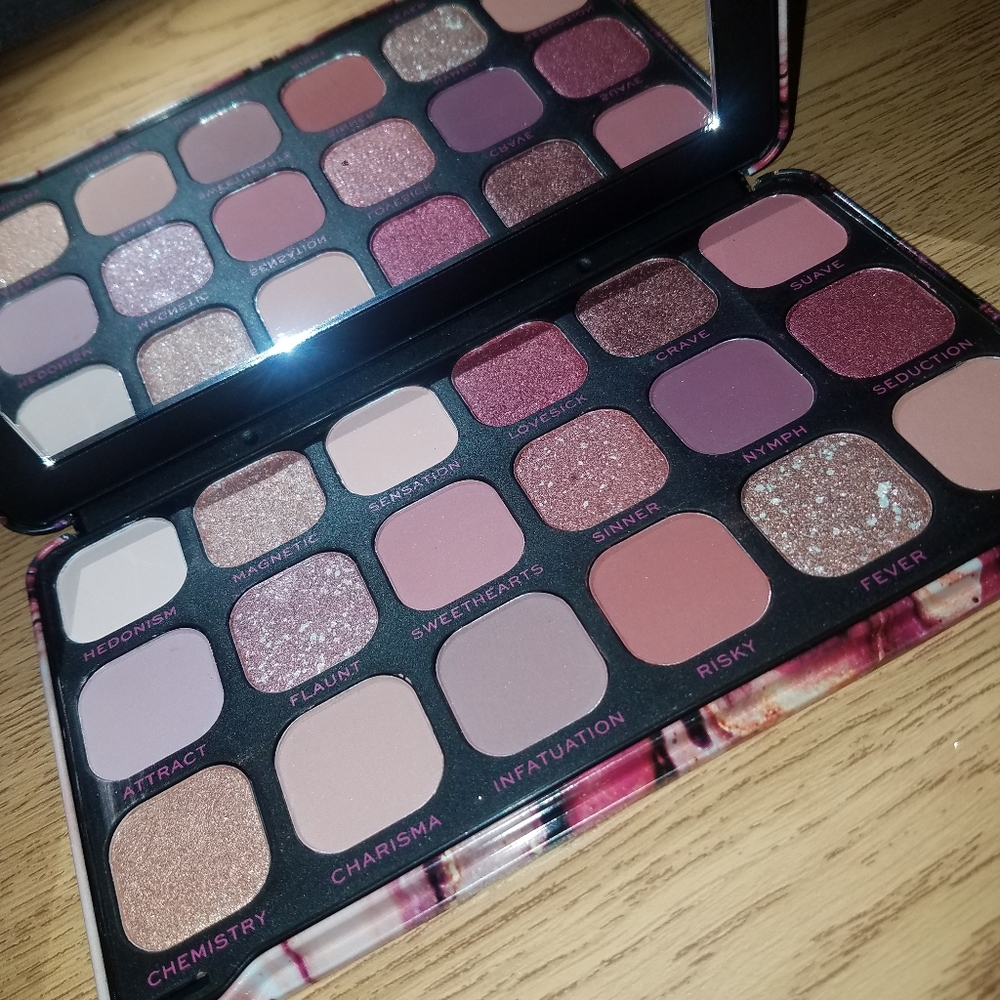 Bundle!! Two beautiful palettes!
